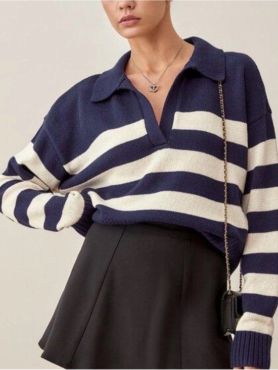 Reformation Sweaters - Reformation Francesco V Neck sweater in navy and white XS